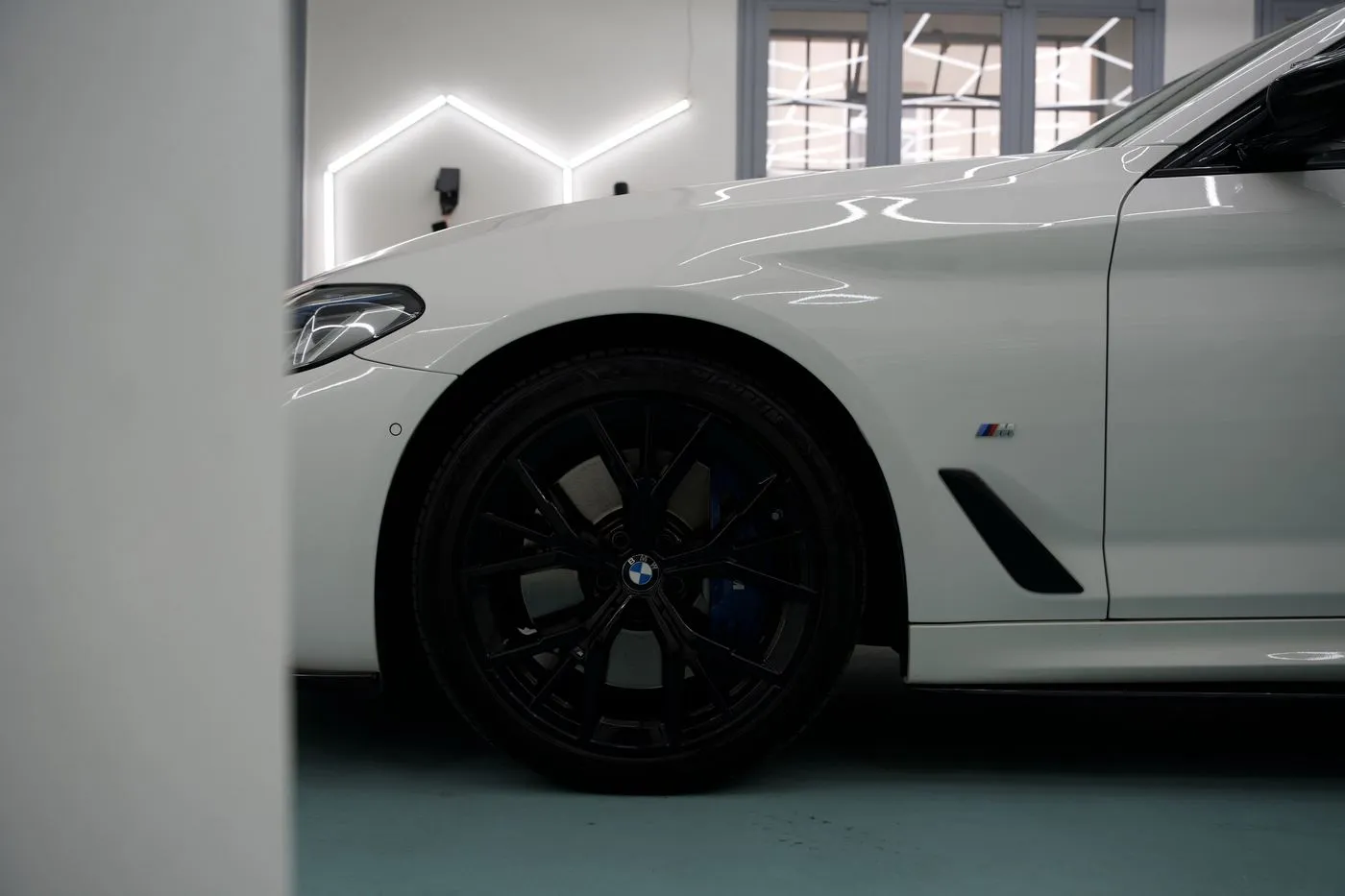 BMW řady 5 — Custom Kult Detailing